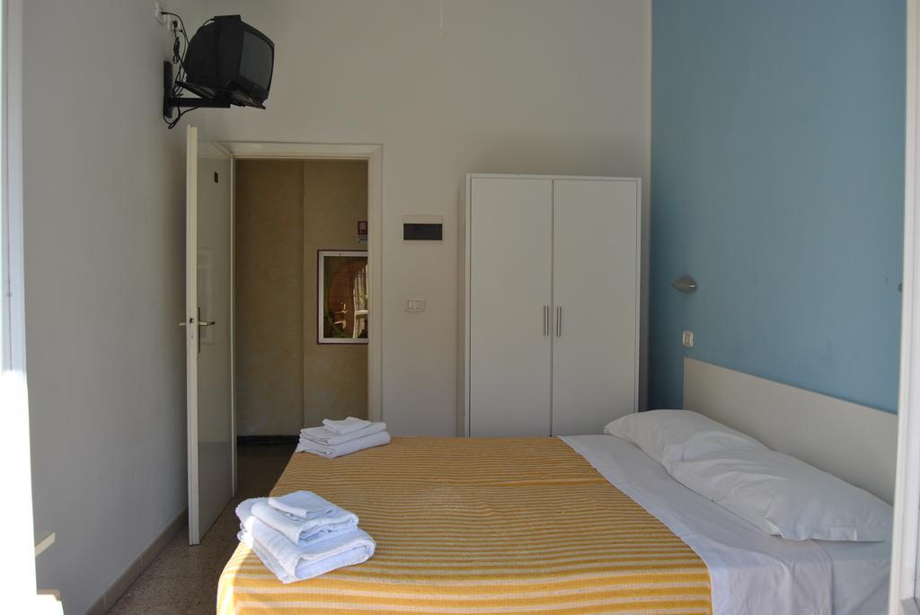 Le Aromatiche B&B Viserbella di Rimini Eksteriør billede