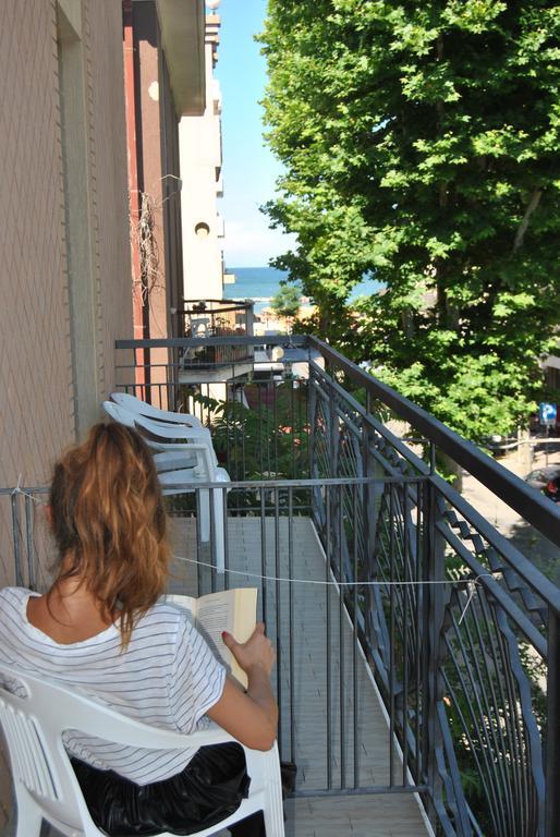 Le Aromatiche B&B Viserbella di Rimini Eksteriør billede